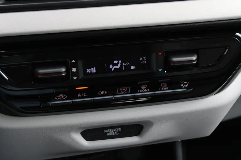 Suzuki Swift 1.2 Select Smart Hybrid Navigatie, Cruise Control Adaptief, Stoelverwarming, Apple Carplay/Android Auto Draadloos afbeelding 24