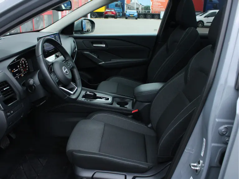 Nissan QASHQAI 1.5 e-Power 190PK N-Connecta Design Pack Automaat Panoramadak, Multimediasysteem, Parkeercamera 360, Cruise control, Climate control, Lane departure, Rijklaarprijs! afbeelding 39