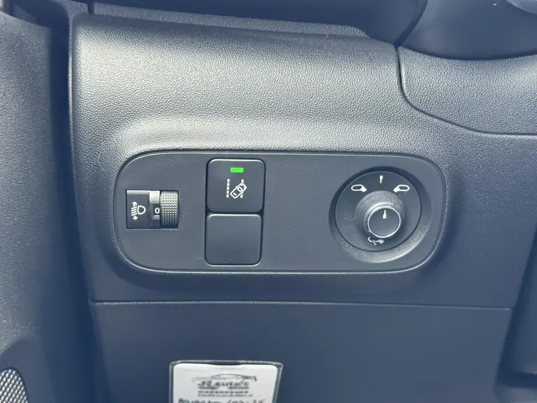 Citroën C3 Shine 1.2 PureTech 82PK Navigatie, Achteruitrijcamera, Keyless, Stoelverwarming, Parkeersensoren afbeelding 19