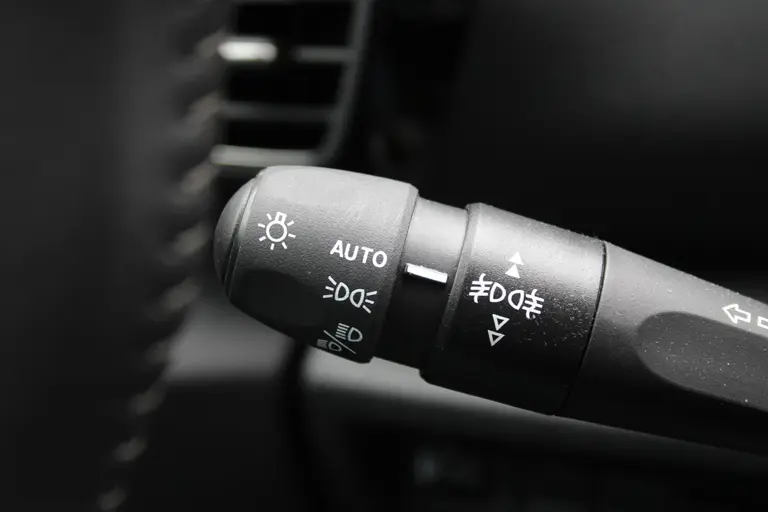Citroën C4 1.2 Puretech Plus 131pk, Automaat, Navigatie, Keyless Entry/Start, Luxe bekleding, Achteruitrijcamera afbeelding 15