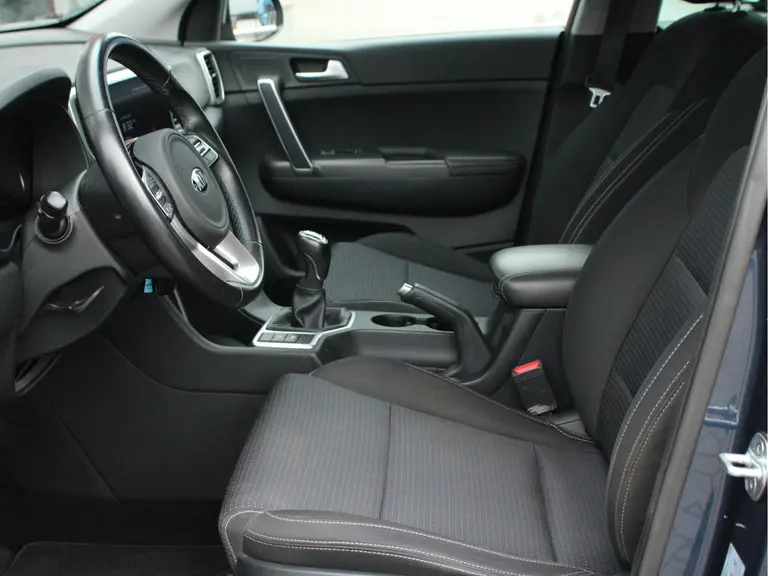 Kia Sportage 1.6 GDI DynamicLine Trekhaak, Cruise en Climate Control, Carplay/Android Auto, Achteruitrijcamera afbeelding 35