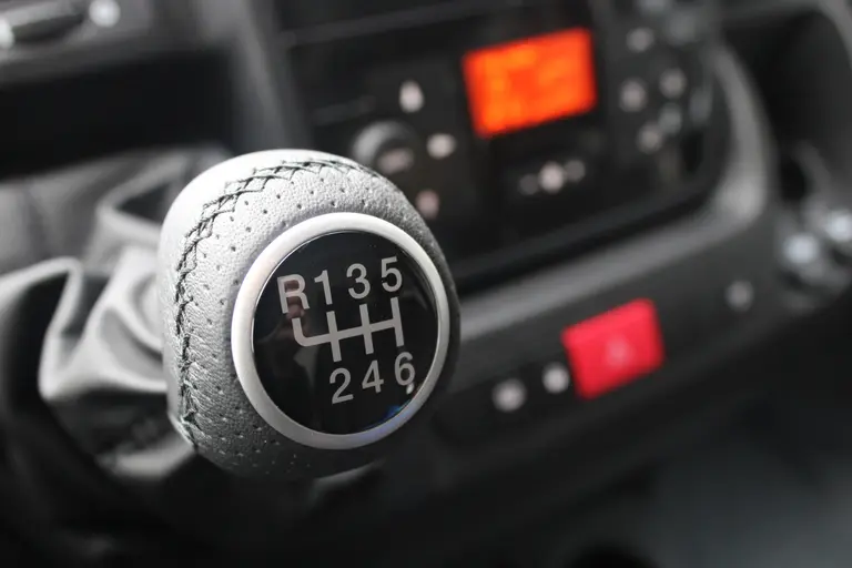 Citroën Jumper 2.2 BlueHDi 120 L1H1 3.0t Cruise Control, Leder Stuurwiel, Climate Control, Audio/Bluetooth, Parkeerhulp achter . afbeelding 13