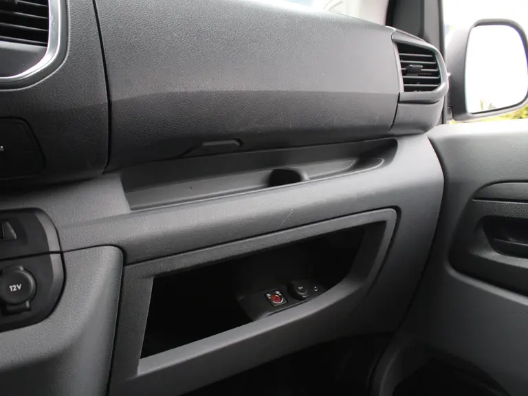 Peugeot Expert Premium Pack 2.0 BlueHDI 120PK 231C Navigatie, Parkeersensoren Achter, Cruise Control, Airco, Bluetooth, Grip Control afbeelding 31