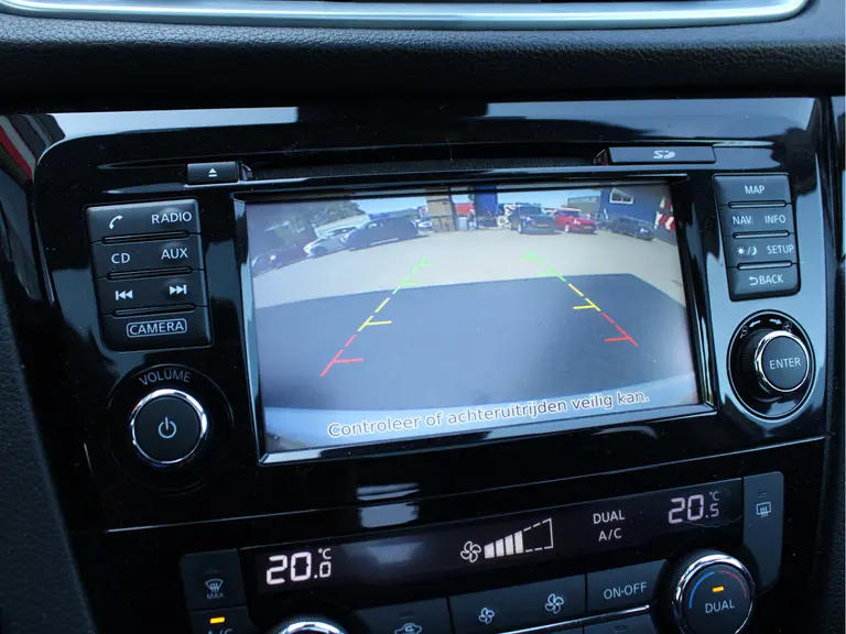 Nissan QASHQAI 1.2 N-Connecta Trekhaak, Panoramadak, Cruise control, Climate control, Parkeercamera afbeelding 12