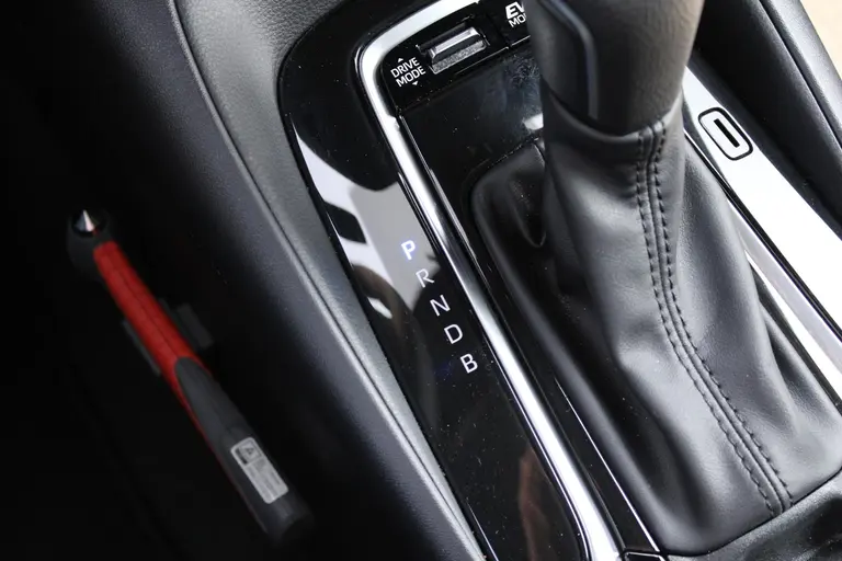Suzuki Swace 1.8 Hybrid Select Automaat, Achteruitrijcamera, Stuurverwarming, Apple Carpl./Andr. Auto afbeelding 26