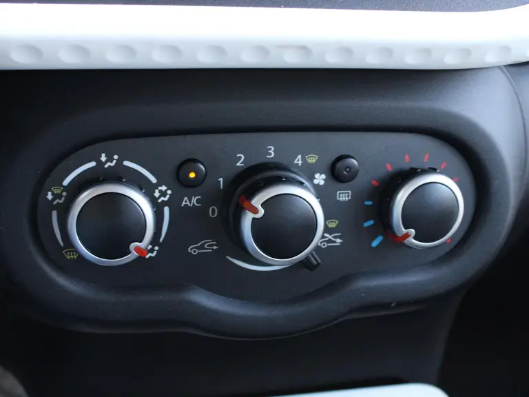 Renault Twingo Collection 1.0 SCe 71PK Airco, Bluetooth, Led Dagrijverlichting, Cruise Control afbeelding 19