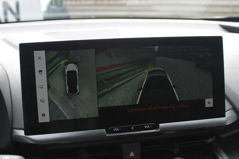 Toyota C-HR 1.8 Hybrid 140 First Edition Automaat 360° Camera, Elektrische Achterklep, Draadloze Carplay\Android Auto, Keyless Go afbeelding 31