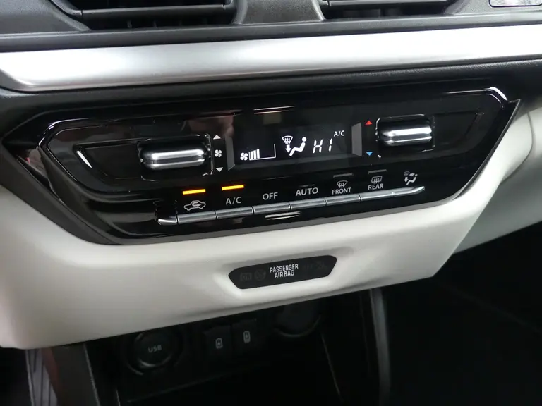 Suzuki Swift 1.2 Style Smart Hybrid 16'' gepolijste wielen, Climate Control, Navigatie afbeelding 18