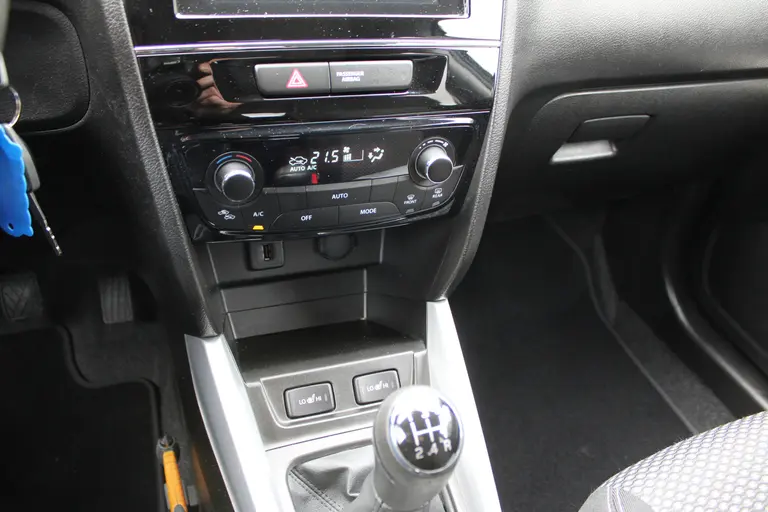 Suzuki Vitara 1.6 Exclusive, 1e Eig. Dealer onderhouden, Navigatie, Bull-Bar en Side-Bars, afbeelding 20