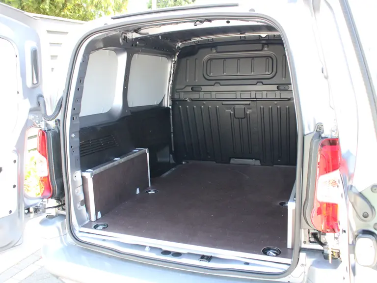 Citroën Berlingo 1.5 BlueHDi 130PK EAT8 Automaat L1 Achteruitrijcamera, Keyless Entry & Start, Parkeersensoren Achter, Aple Carplay, Android Auto afbeelding 13