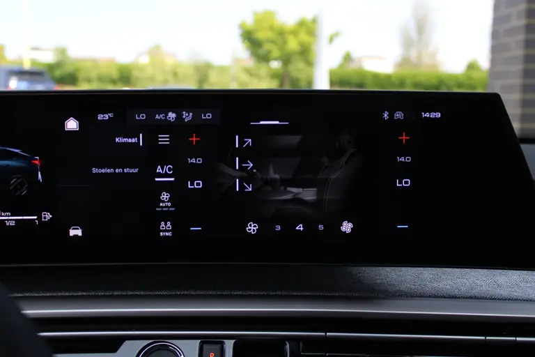 Peugeot 3008 1.2 Hybrid 136 GT Automaat, Keyless Entry/Start, Luxe Stoelen, Navigatie, Applecarpl./Andr. Auto afbeelding 17
