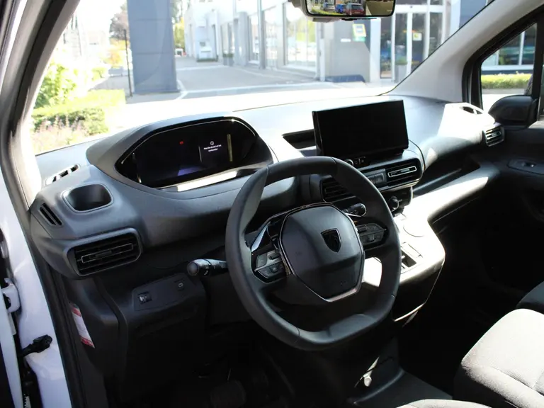 Peugeot Partner 1.5 BlueHDi 130PK EAT8 Automaat L1 White & Black Edition, Navigatie, Airconditioning, Camera Achter + Zijkant, Parkeerhulp voor & achter, Trekhaak afbeelding 46