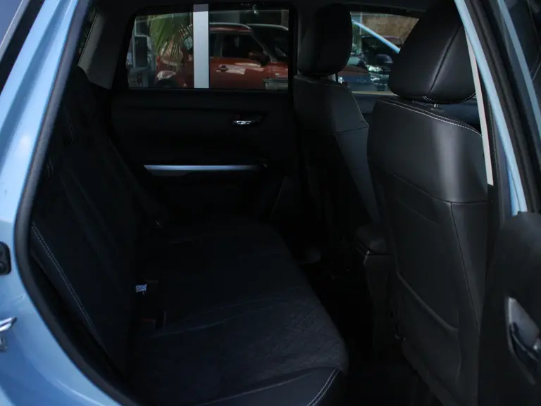 Suzuki Vitara 1.5 Hybrid Style Automaat afbeelding 8