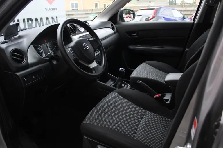 Suzuki Vitara 1.6 120PK Comfort Airco, Bluetooth, Keyless Go, Elektrische Ramen afbeelding 16