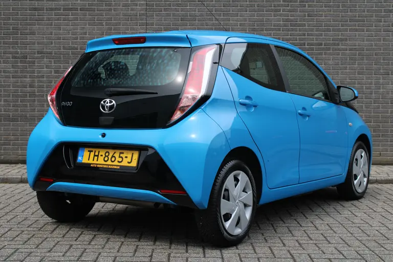Toyota Aygo 1.0 VVT-i x-nav Achteruitrijcamera, Navigatie, Airco, Bluetooth afbeelding 4