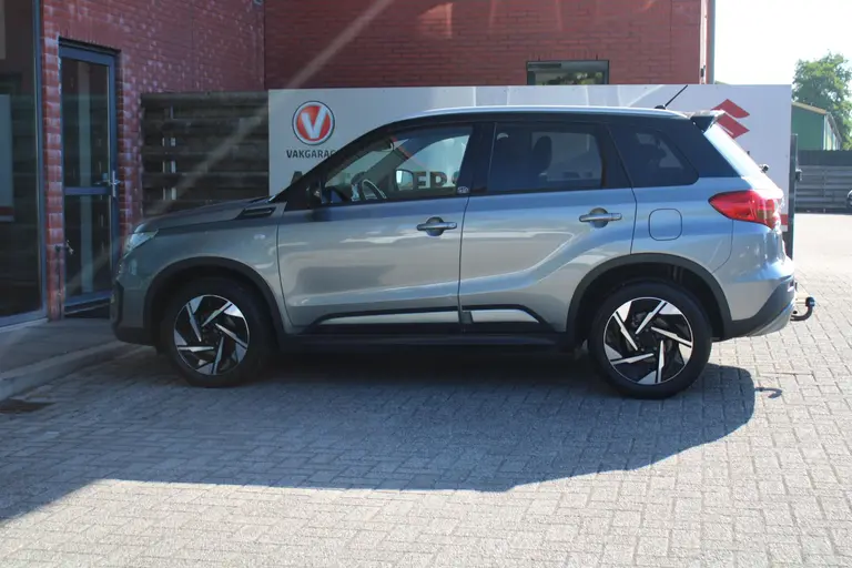 Suzuki Vitara 1.6 Rhino 1e eigenaar, Trekhaak, Nieuwe 17 inch! afbeelding 3