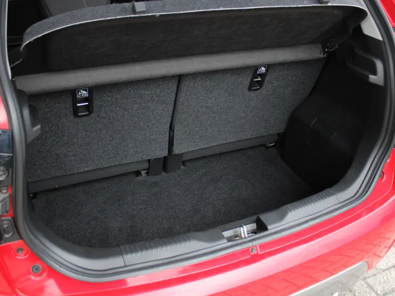 Suzuki Ignis 1.2 Smart Hybrid Style, Stijl , Cruise Control, Keyless en Navigatie afbeelding 16