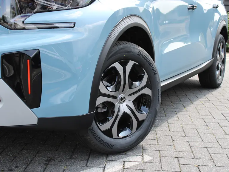 Citroën C3 Aircross Plus 1.2 Turbo 100pk Achteruitrijcamera, Climate Control, Cruise Control, Apple Car Play, Android Auto Navigatie afbeelding 3