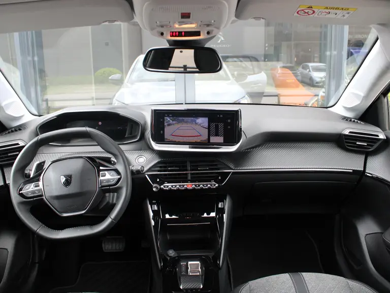 Peugeot 208 Hybrid 100PK e-DCS6 Allure Stoelverwarming,Adaptieve cruise control, Achteruitrijcamera afbeelding 13
