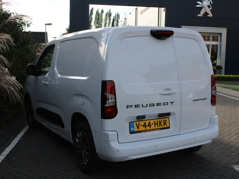 Peugeot Partner 1.5 BlueHDi 100PK S&S L1 Navigatie, Achteruitrijcamera, Trekhaak, Dab, Bluetooth, Parkeersensoren voor & achter afbeelding 7