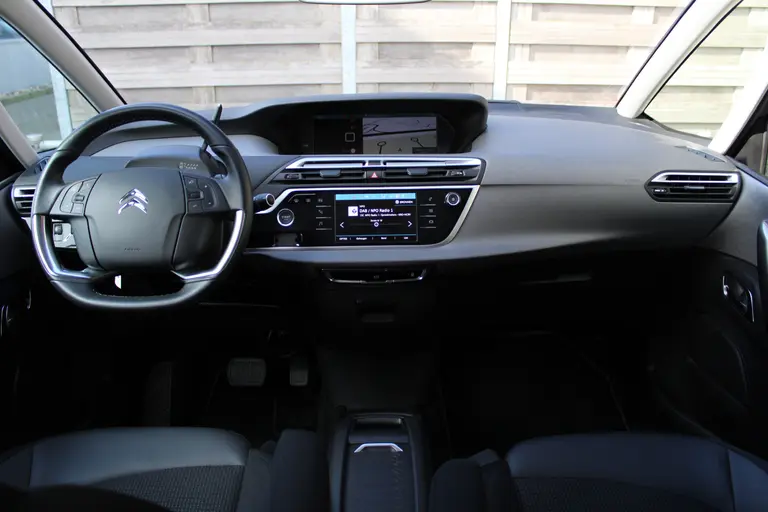 Citroën Grand C4 Spacetourer 1.2 PureTech Shine Automaat 7 zits Cruise/Climate control, Navigatie, Apple Carplay/Android auto,  Audio/DAB, Keyless entry/Start afbeelding 32