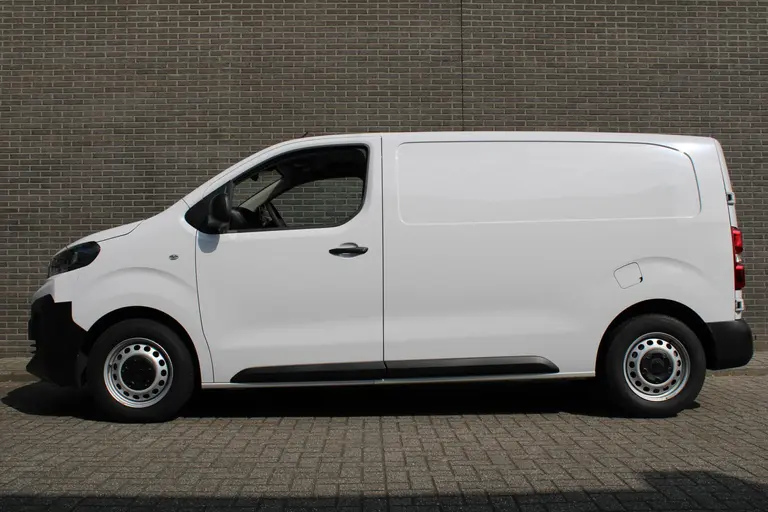 Peugeot Expert 2.0 BlueHDi 145PK L2 Navigatie, Camera Achter, Airconditioning, Audio, Cruise Control, Audio DAB Gereserveerd !! afbeelding 3