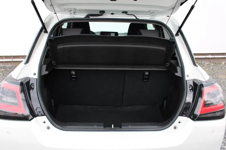 Suzuki Swift 1.2 Select Smart Hybrid , Nieuwe ORG NL auto met 6 jaar Fabrieksgarantie! afbeelding 16