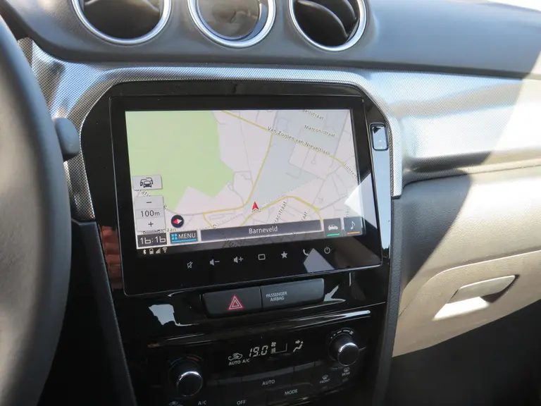 Suzuki Vitara 1.4 Boosterjet Style Smart Hybrid, Trekhaak, ORG Treeplanken, Draadloos Carplay, ZEER COMPLEET! afbeelding 17