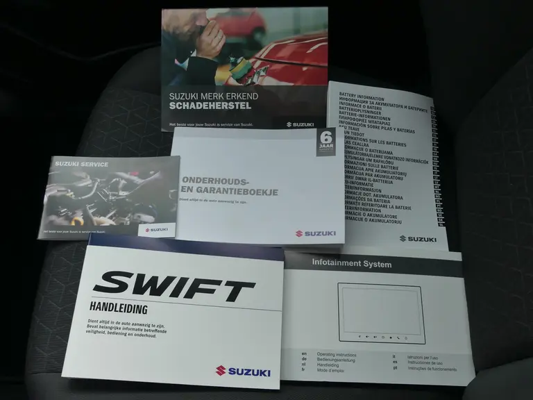 Suzuki Swift 1.2 Style Smart Hybrid 6 jaar fabrieksgarantie! Automaat! afbeelding 32