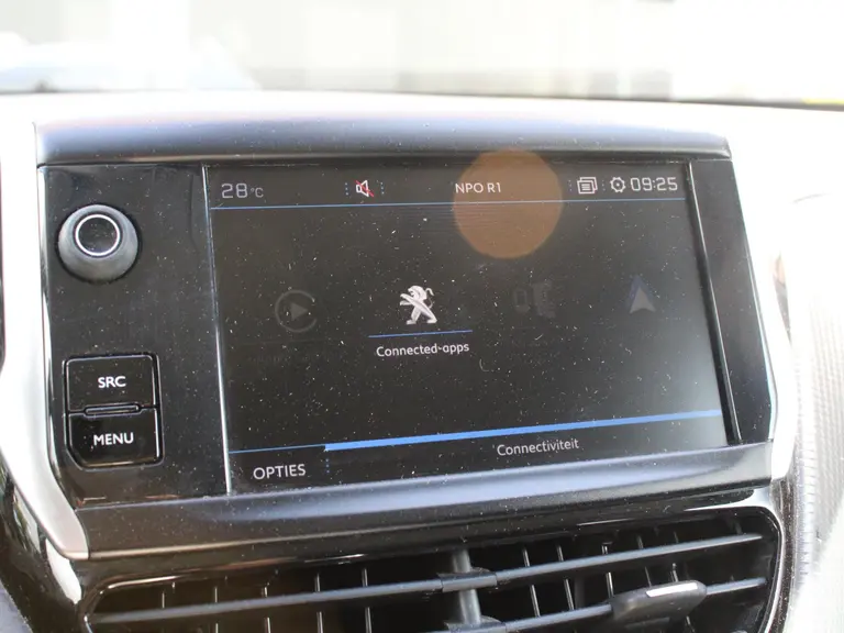 Peugeot 2008 1.2 PureTech Allure 130PK afbeelding 20
