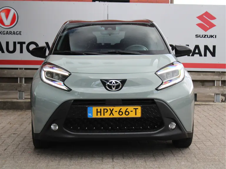 Toyota Aygo X 1.0 VVT-i S-CVT Pulse Automaat Achteruitrijcamera, Parkeersensoren Voor en Achter, Cruise Control Adaptief, Stoelverwarming afbeelding 12