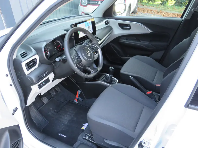Suzuki Swift 1.2 Style Smart Hybrid Dodehoek Detector, Suzuki Body Kit Piano Black Demo Voordeel! afbeelding 8