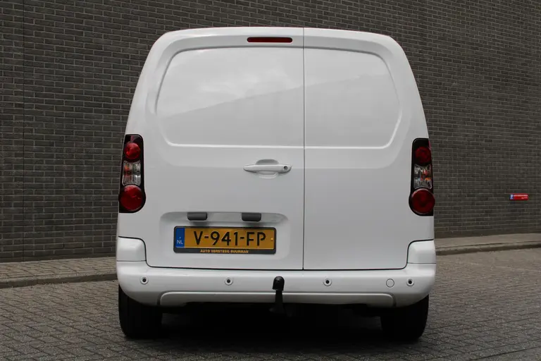 Peugeot Partner 120 1.6 BlueHDi 75 L1 Première Trekhaak, Parkeersensor achter, Cruise Control, Airco afbeelding 7