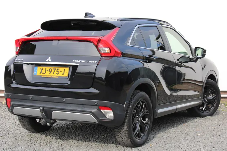 Mitsubishi Eclipse Cross 1.5 DI-T First Edition , Trekhaak, All-Seasons en maar 53000 km! afbeelding 5