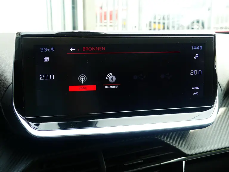 Peugeot 2008 1.2 PureTech Allure Pack, Trekhaak ,130PK, 3D cockpit, Cruise Control afbeelding 20