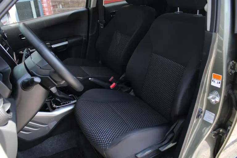 Suzuki Ignis 1.2 Smart Hybrid Style Automaat Navigatie, Achteruitrijcamera, Cruise Control, Stoelverwarming afbeelding 5