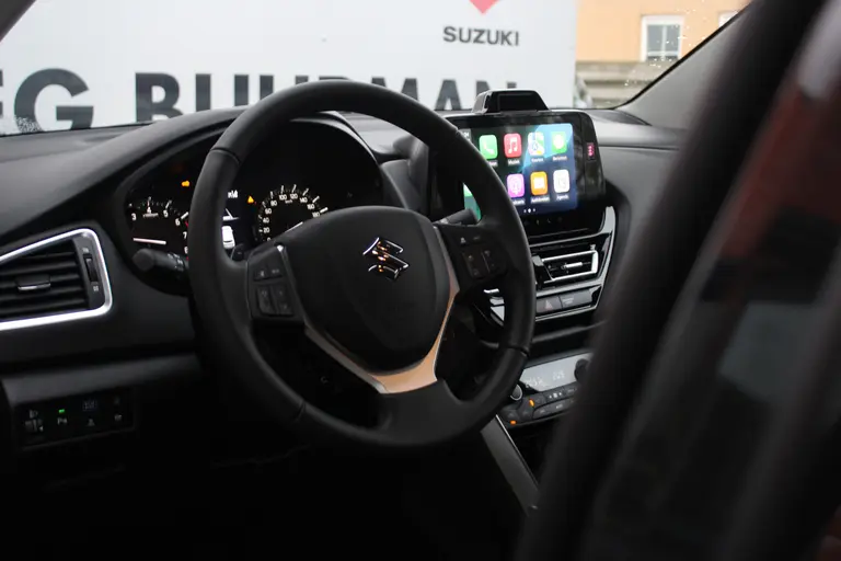 Suzuki S-Cross 1.5 Hybrid Style Adaptieve Cruise Control, Navigatie, Parkeersensoren Voor en Achter, Dodehoek Detectie afbeelding 3