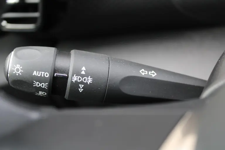 Citroën Ë-C4 Shine 50 kWh Automaat, Navigatie, Airco, Applecarpl./Andr. Auto, achteruitrijcamera afbeelding 15