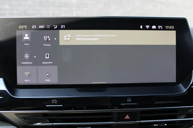 Citroën C5 X 1.6 Plug-in Hybrid 225 Shine Panoramadak, Stuur- en stoelverwarming, Navigatie afbeelding 21