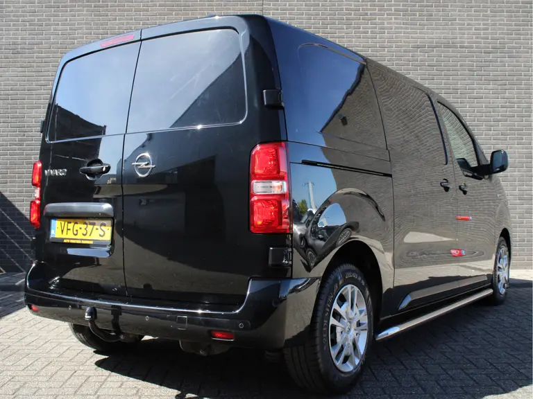 Opel Vivaro 1.5 CDTI 120PK L2H1 Edition, Trekhaak, Camera, Navigatie, Carplay/Android Auto Airco, Trekhaak,  Navigatie, Achteruitrijcamera afbeelding 4