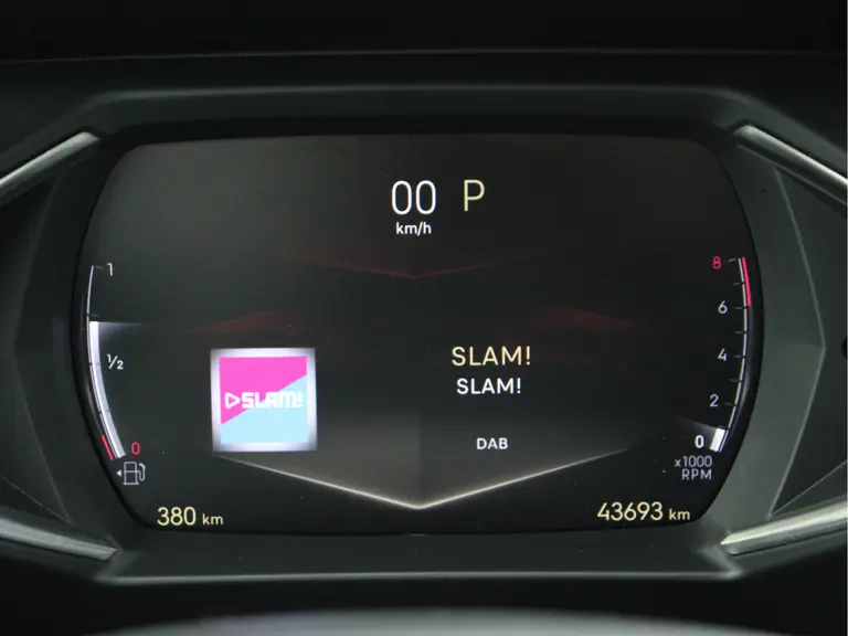 DS DS 3 1.2 PureTech Performance Line Automaat Microvezel Bekleding, Rondomzicht Camera, Cruise en Climate Control afbeelding 33