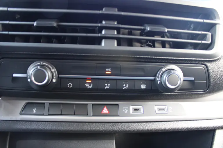 Citroën Jumpy 2.0 BlueHDI 145 L3 S&S Dubbele Cabine Cruise/Climate control, Navigatie, Radio/DAB, Handsfree bluetooth, Pack City Plus, afbeelding 18