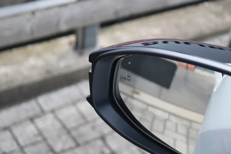 Toyota C-HR 1.8 Hybrid 140 First Edition Automaat 360° Camera, Elektrische Achterklep, Draadloze Carplay\Android Auto, Keyless Go afbeelding 18