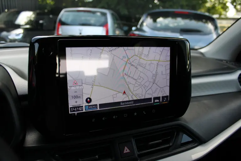 Suzuki Swift 1.2 Comfort Smart Hybrid NIEUW MET 6 JAAR GARANTIE! Navigatie, Achteruitrijcamera, Parkeersensoren Achter, Cruise Control Adaptief afbeelding 21