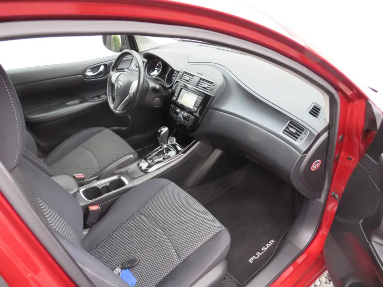Nissan Pulsar 1.2 DIG-T Connect Edition, Automaat, ORG NL, Achteruitrijcamera, Cruise Control en Keyless Entry afbeelding 13