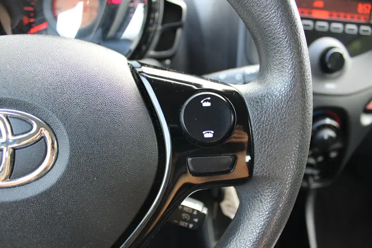 Toyota Aygo 1.0 VVT-i x-fun Bluetooth, Elektrische Ramen, Airco afbeelding 22