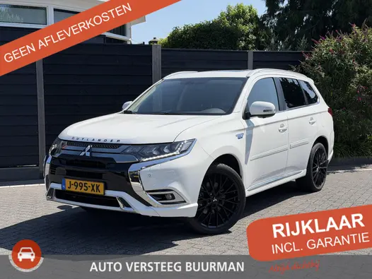 Mitsubishi Outlander Intense+ 2.4 PHEV 135PK Automaat Navigatie, Rondomzichtcamera, Keyless, Stoel & Stuurwielverwarming, Glazen Schuifdak