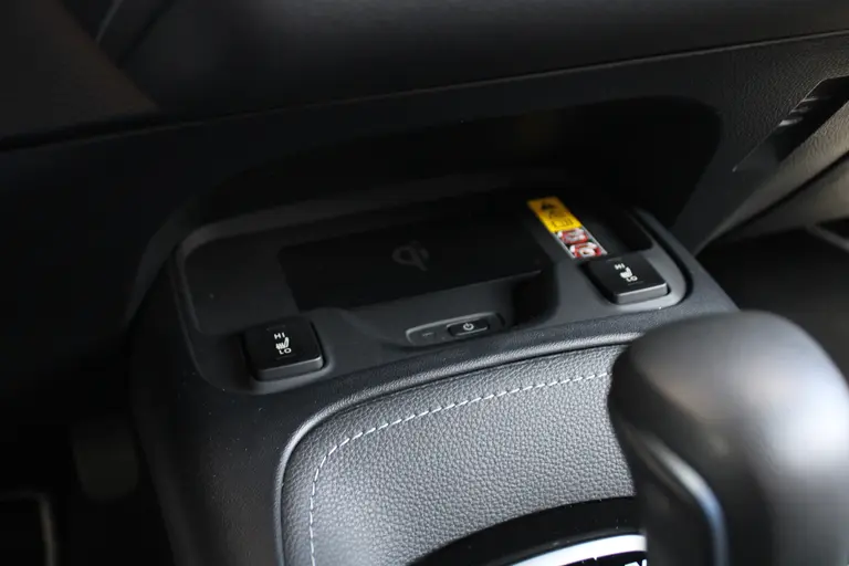Toyota Corolla 1.8 Hybrid First Edition Automaat Achteruitrijcamera, Parkeersensoren Voor/Achter, Stoelverwarming, Cruise Control Adaptief, Climate Control afbeelding 9