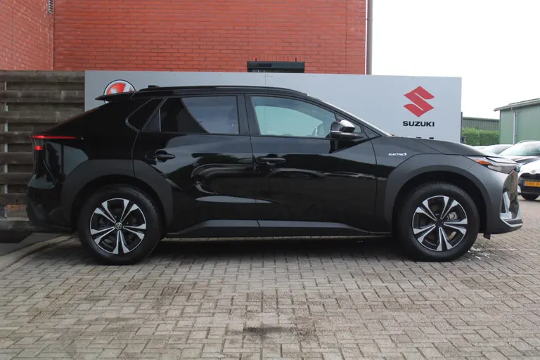 Toyota Bz4x Dynamic 71 kWh Trekhaak, Navigatie, Stoelverwarming, Stuur Verwarmd, Cruise Control Adaptief afbeelding 16