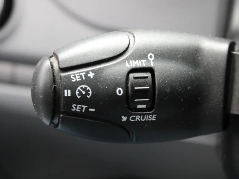 Peugeot Expert Premium Pack 2.0 BlueHDI 120PK 231C Navigatie, Parkeersensoren Achter, Cruise Control, Airco, Bluetooth, Grip Control afbeelding 20
